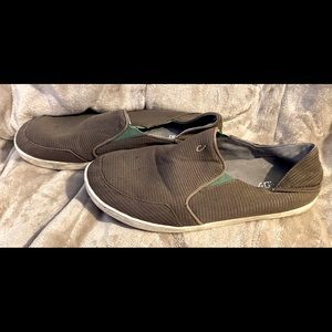 Men’s Olukai’s Nohea Mesh size 13 Brown
